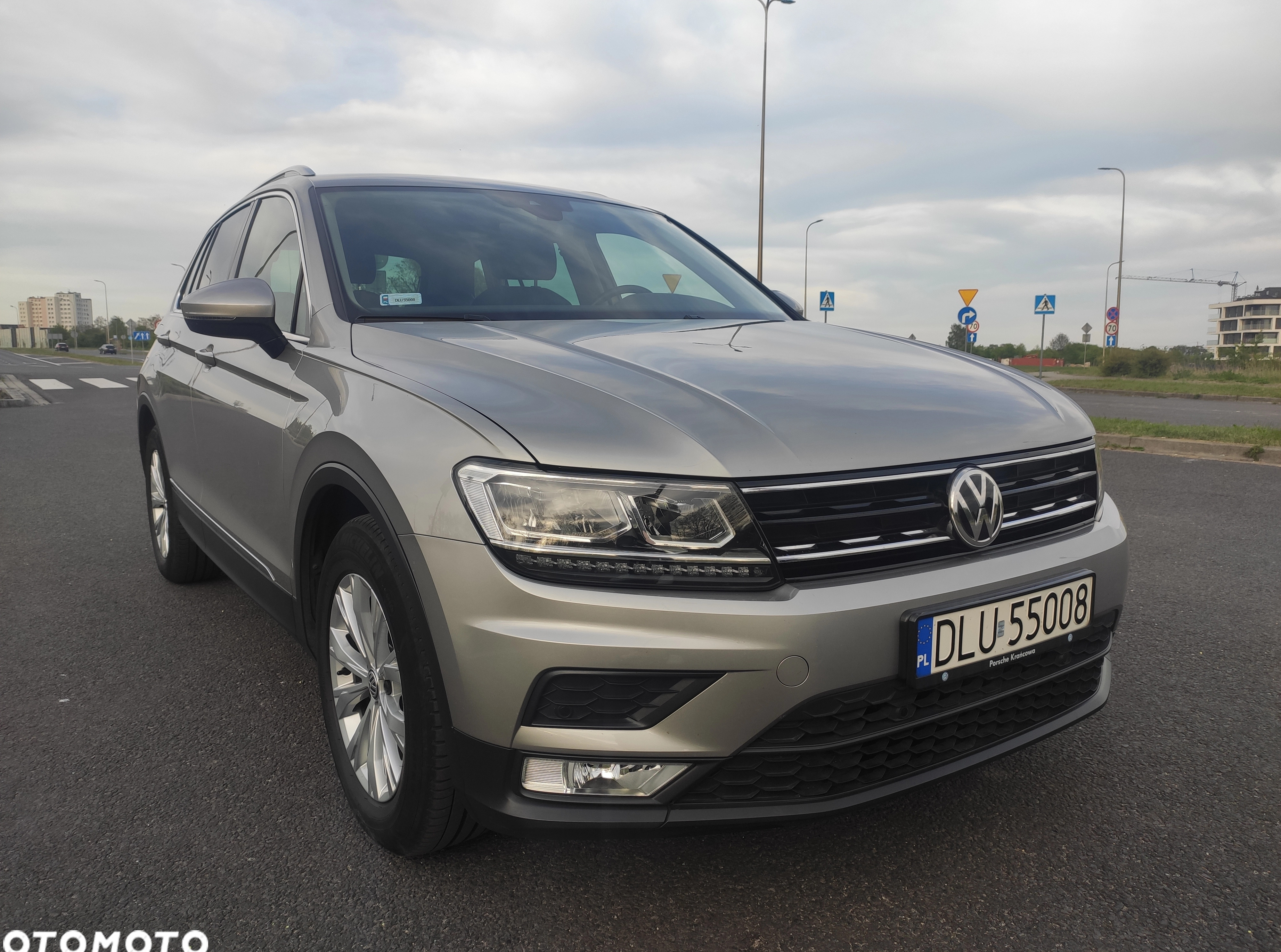 Volkswagen Tiguan cena 94000 przebieg: 77000, rok produkcji 2016 z Lubin małe 667